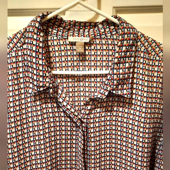 Roz&Ali Multicolored Button Down Lightweight Polyester Blouse size 3X - Picture 7 of 11